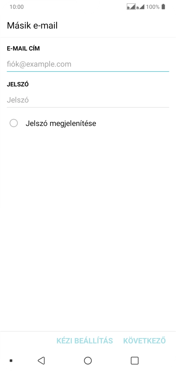 Kattints az „E-MAIL CÍM” alatti mezőre, és írd be az e-mail címedet.