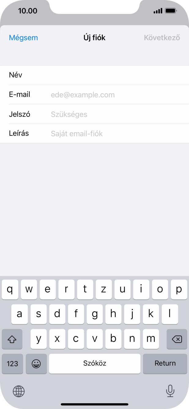 Kattints az E-mail mezőre, és írd be az e-mail címedet.