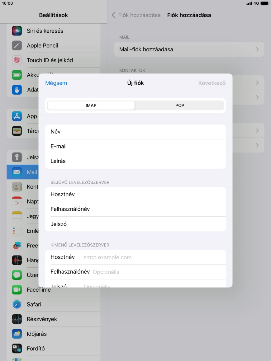 Kattints a Hosztnév mezőre, és írd be az e-mail szolgáltatód kimenő szerverének a nevét.