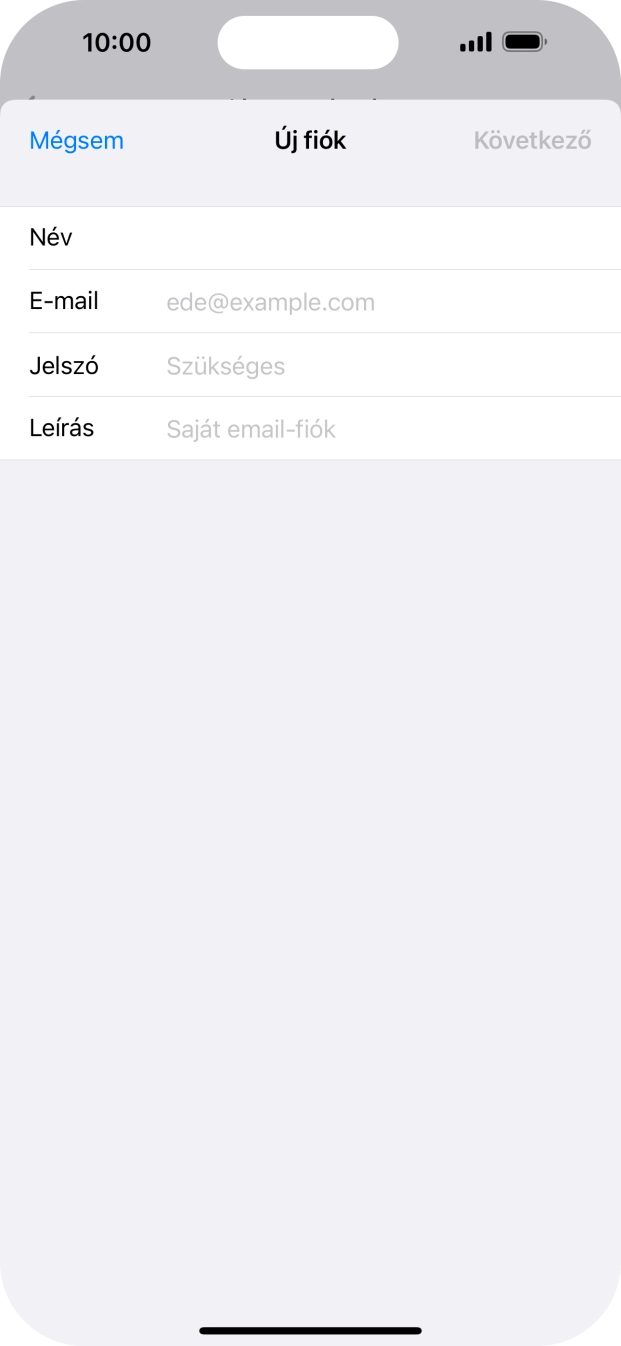 Kattints az E-mail mezőre, és írd be az e-mail címedet.