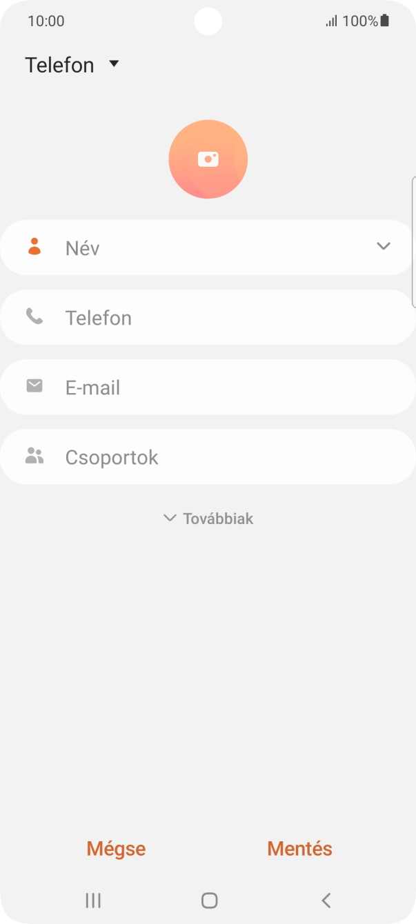 Nyisd le a névjegyzéknél legördülő menüt. Nyisd le a névjegyzéknél legördülő menüt.
