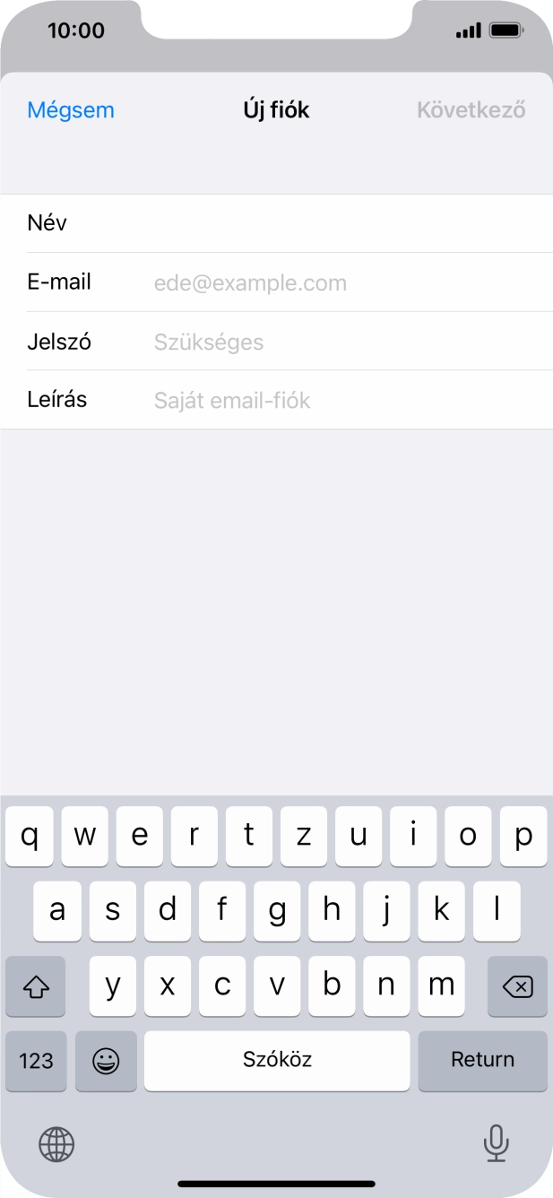 Kattints az E-mail mezőre, és írd be az e-mail címedet.