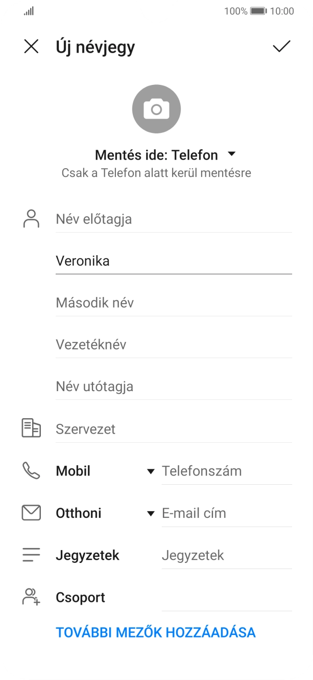 Kattints a Vezetéknév mezőre, és írd be a kívánt vezetéknevet.