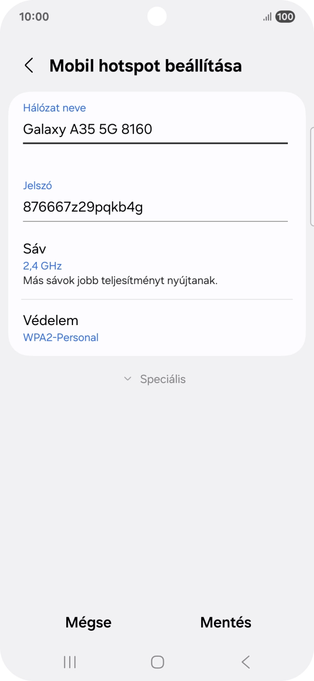 Kattints a „Hálózat neve” alatti mezőre, és írd be a Wi-Fi hotspot kívánt nevét. Kattints a „Hálózat neve” alatti mezőre, és írd be a Wi-Fi hotspot kívánt nevét.