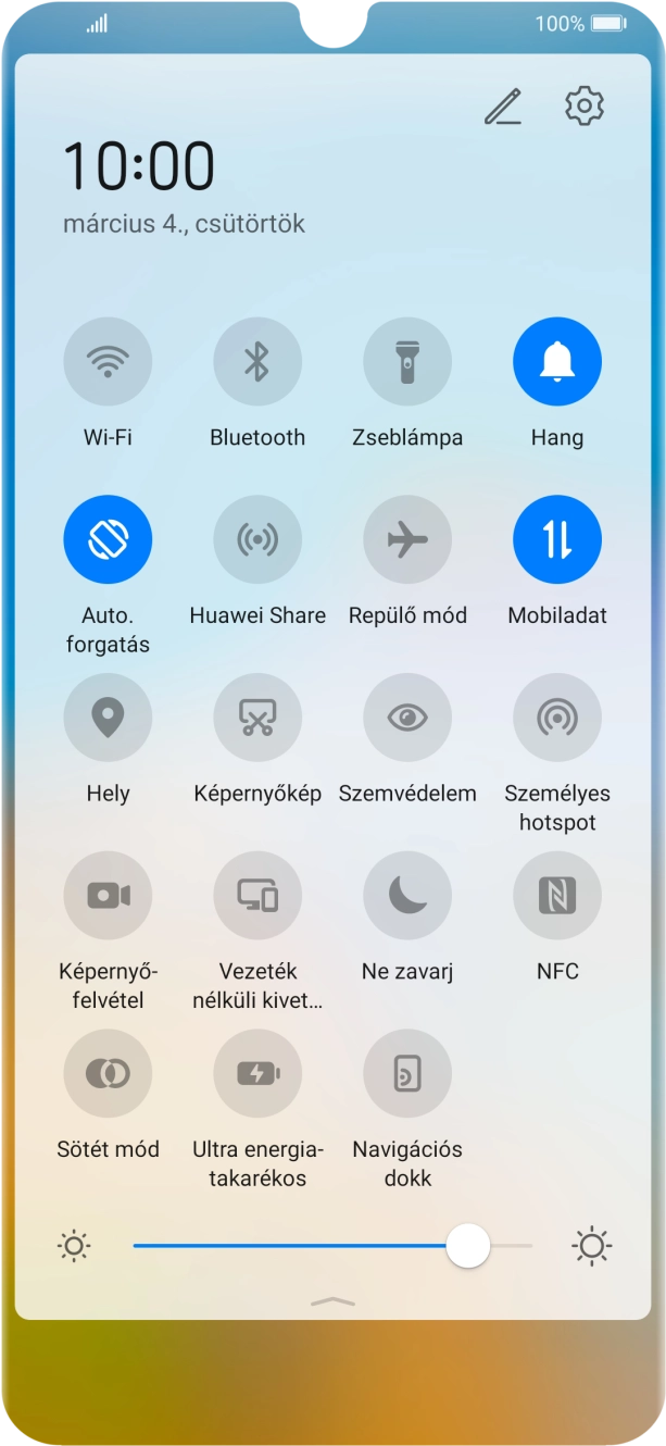 A funkció be- vagy kikapcsolásához válaszd a Mobiladat lehetőséget.