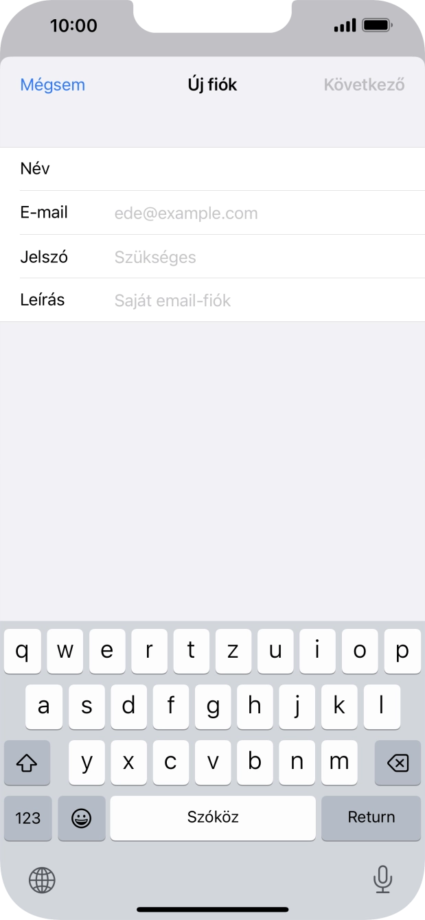 Kattints az E-mail mezőre, és írd be az e-mail címedet.
