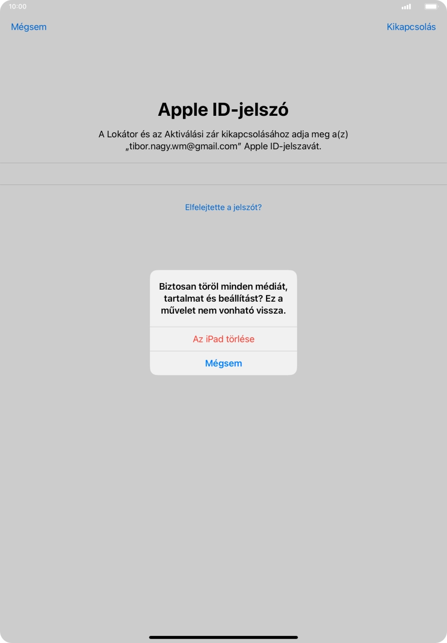 Írd be az Apple ID-hoz tartózó jelszót, és válaszd Az iPad törlése lehetőséget. Várj egy pillanatot, amíg a táblagép visszaállítja a gyári beállításokat. A táblagép konfigurációjához és ahhoz, hogy üzemkész állapotba hozhasd, kövesd a kijelzőn megjelenő utasításokat.