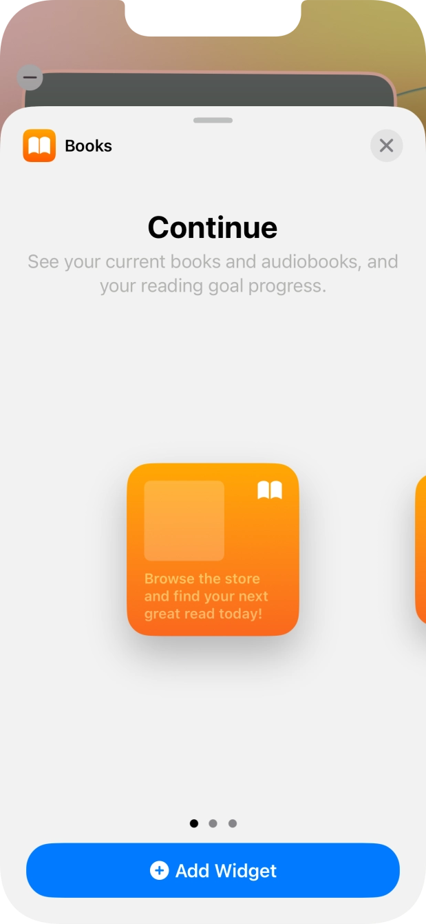 Slide your finger right or left on the screen to select the required widget size.