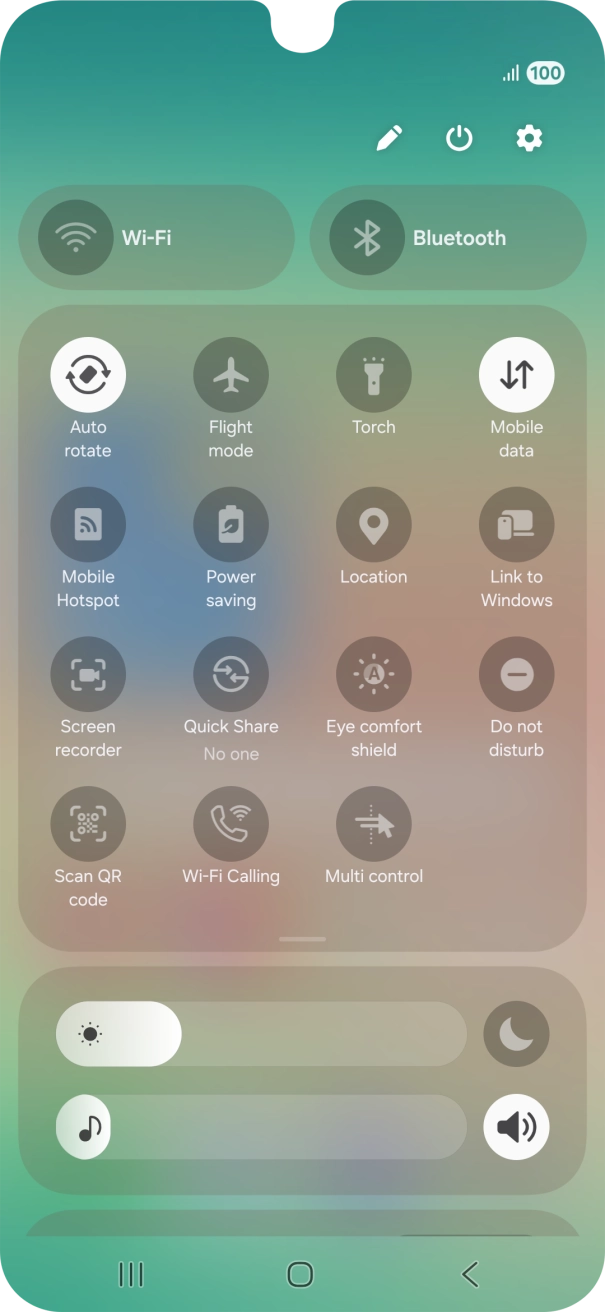 Press the WiFi Calling icon to turn the function on or off. Press the WiFi Calling icon to turn the function on or off.