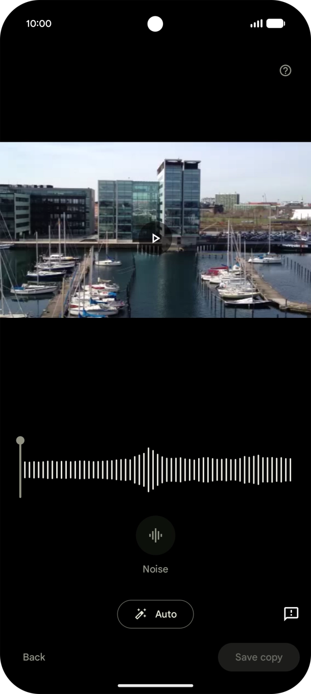 Press Auto to automatically enhance the sound in the video. Press Auto to automatically enhance the sound in the video.