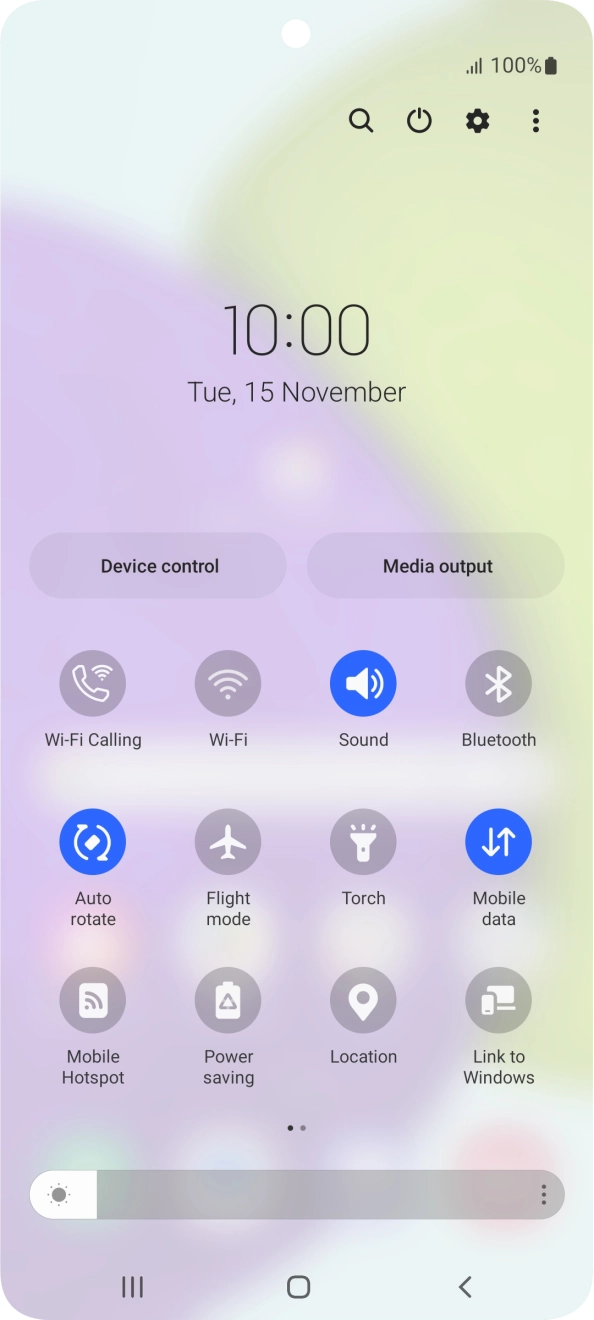 Press the flight mode icon to turn the function on or off. Press the flight mode icon to turn the function on or off.