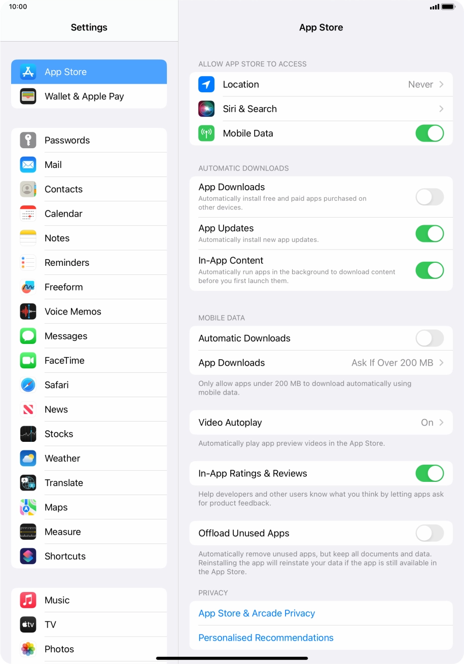 Press the indicator next to 'App Updates' to turn the function on or off. Press the indicator next to 'App Updates' to turn the function on or off.