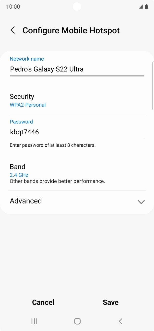 Press the field below 'Network name' and key in the required name.