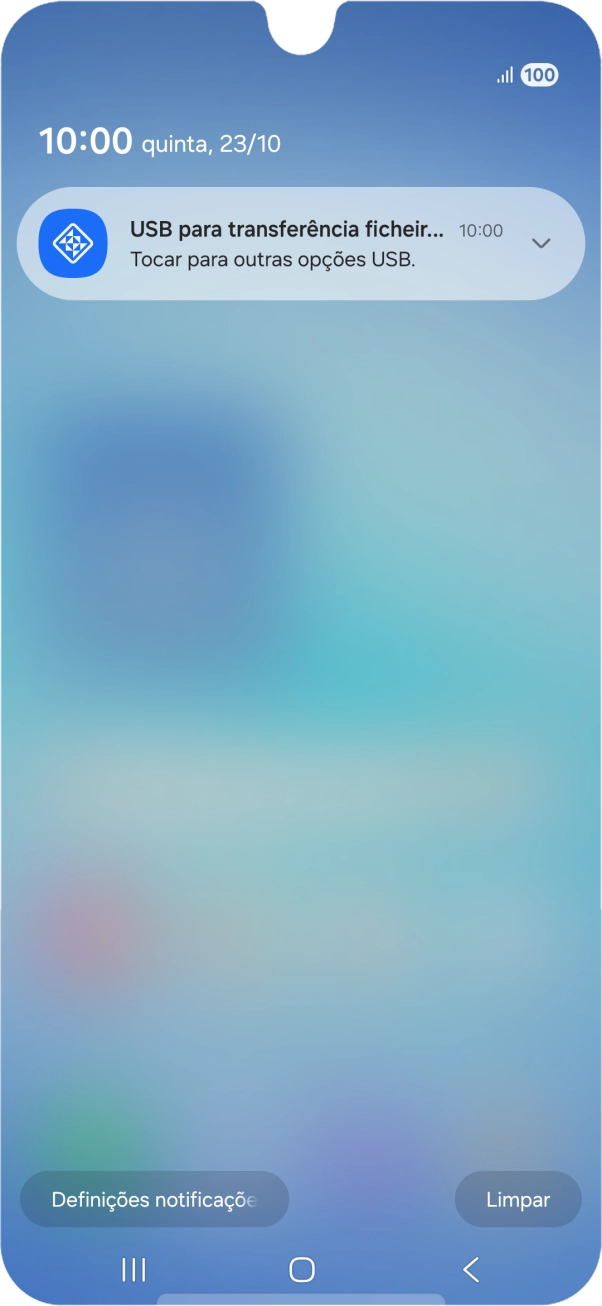 Prima a lista suspensa.