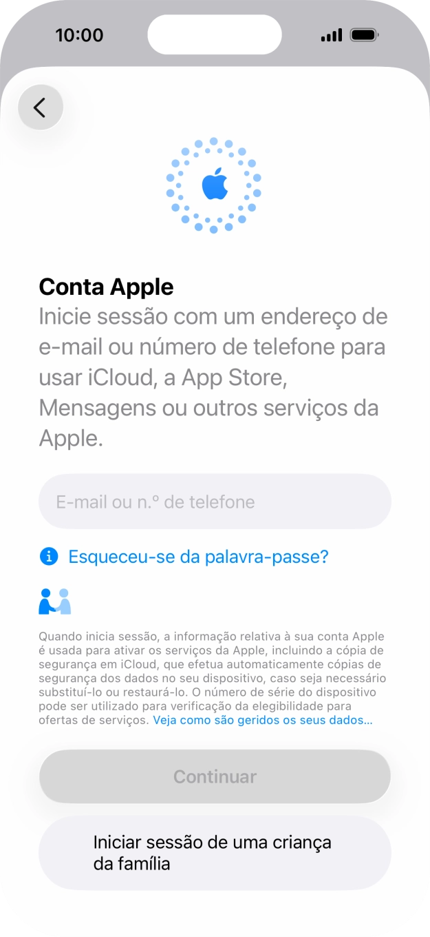 Prima E-mail ou n.º de telefone e introduza o nome de utilizador da sua Conta Apple.