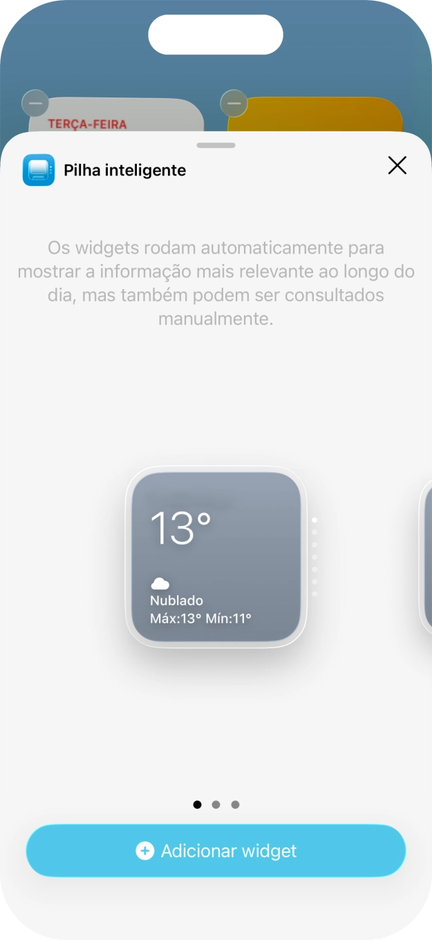 Para escolher a dimensão pretendida para o widget, deslize o dedo para a direita ou para a esquerda sobre o ecrã.