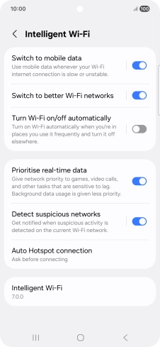 Press the indicator next to 'Switch to mobile data' to turn the function on or off.