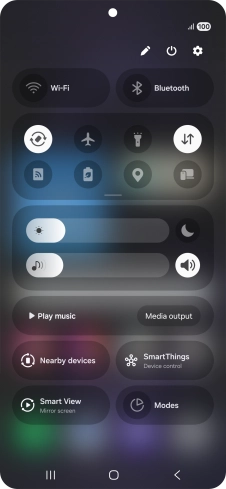 Press the screen rotation icon to turn the function on or off.