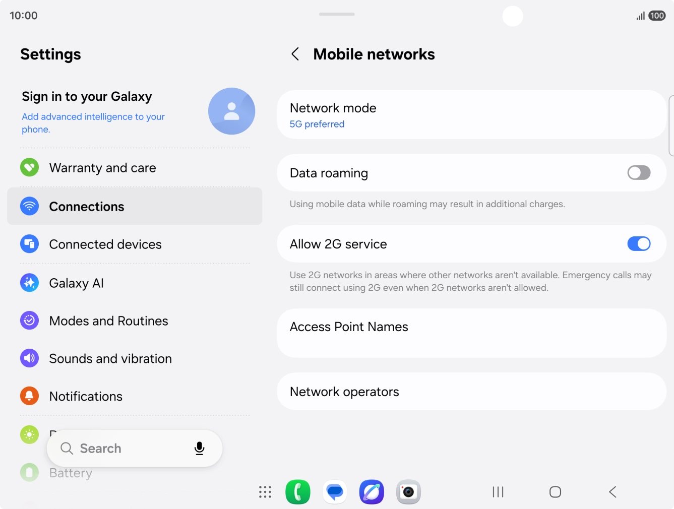 Press the indicator next to 'Data roaming' to turn the function on or off.