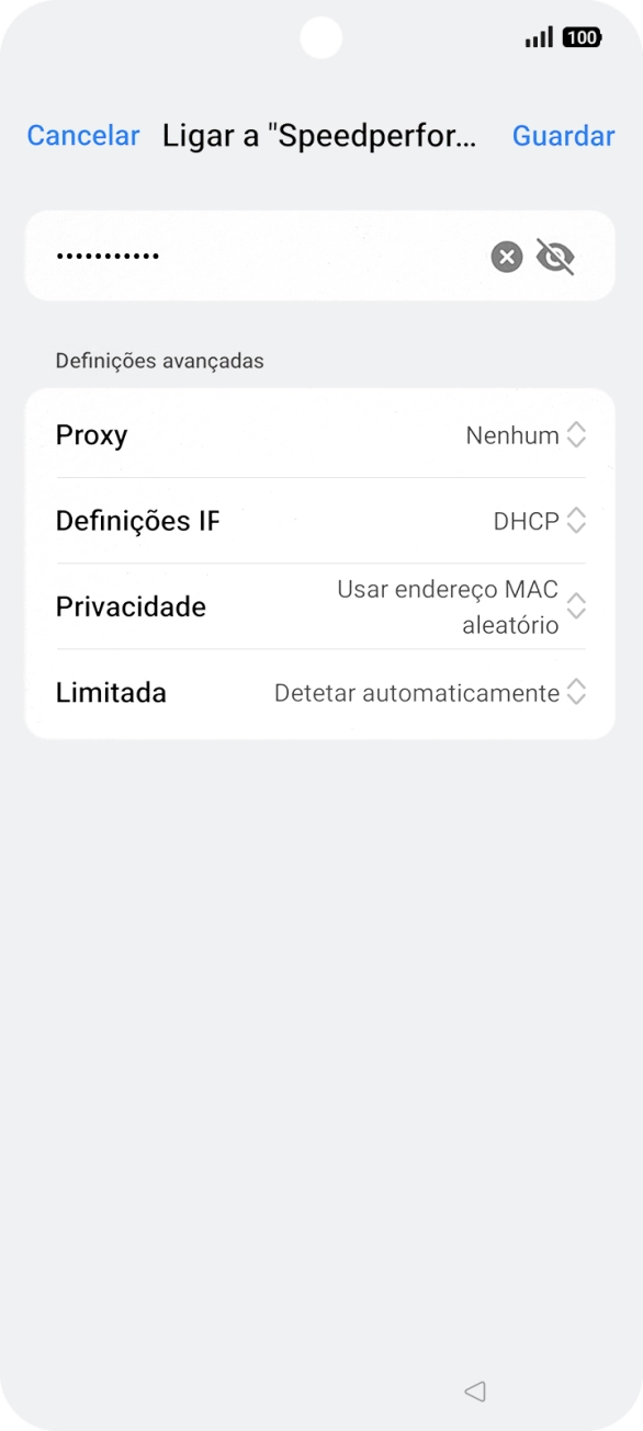 Introduza a password da rede Wi-Fi e prima Guardar.