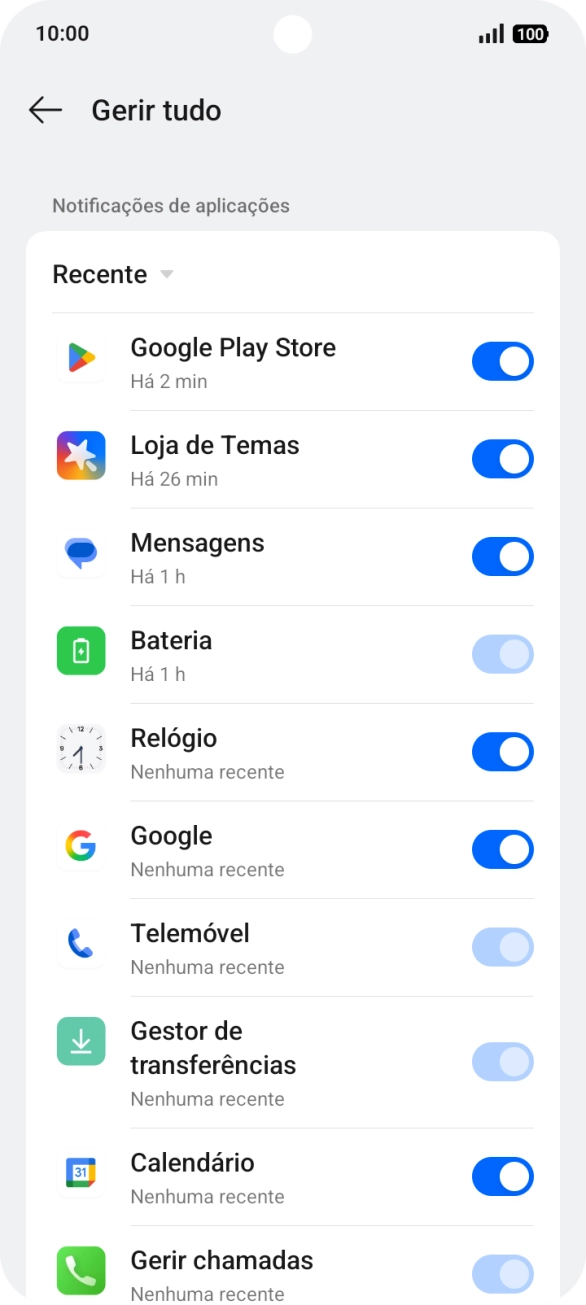 Prima a lista suspensa.