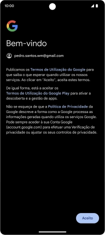 Prima Aceito e siga as indicações no ecrã para escolher as definições da conta Google.