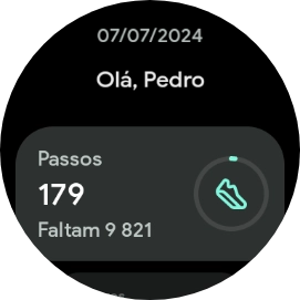 Deslize o dedo de baixo para cima no ecrã, para ver quanto lhe falta para cumprir as suas metas de atividade diária.