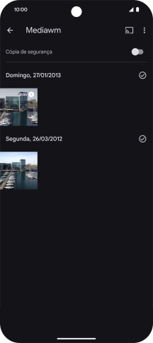 Prima durante um momento a imagem ou o vídeo pretendido.