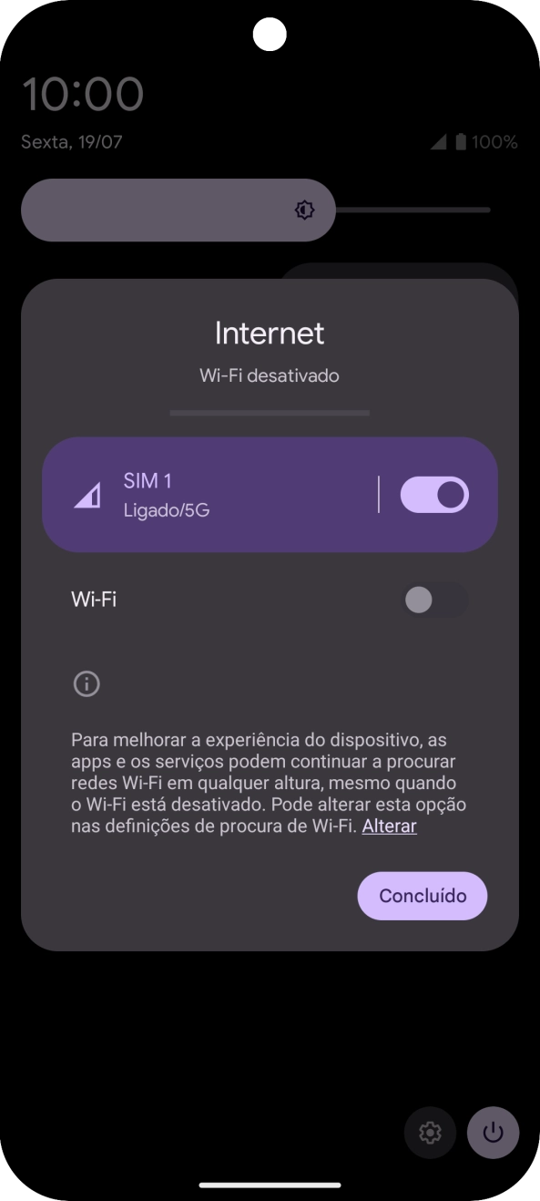 Prima o indicador junto ao ícone de dados móveis para ativar ou desativar a função.