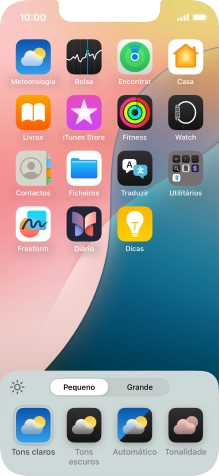 Prima as definições pretendidas para escolher o tamanho dos ícones de apps no ecrã inicial.
