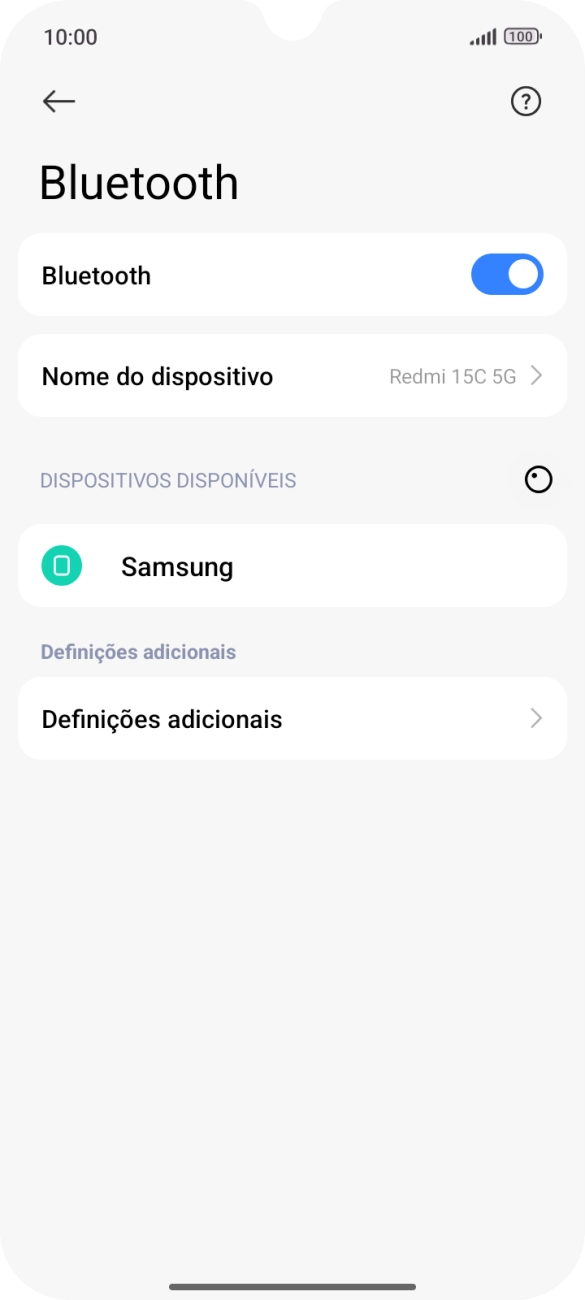 Prima o dispositivo Bluetooth pretendido e siga as indicações no ecrã para emparelhar o dispositivo pretendido com o telefone.
