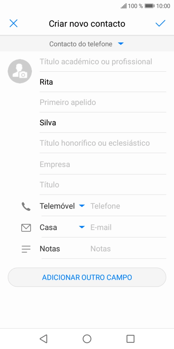 Prima Telefone e introduza o número de telefone.