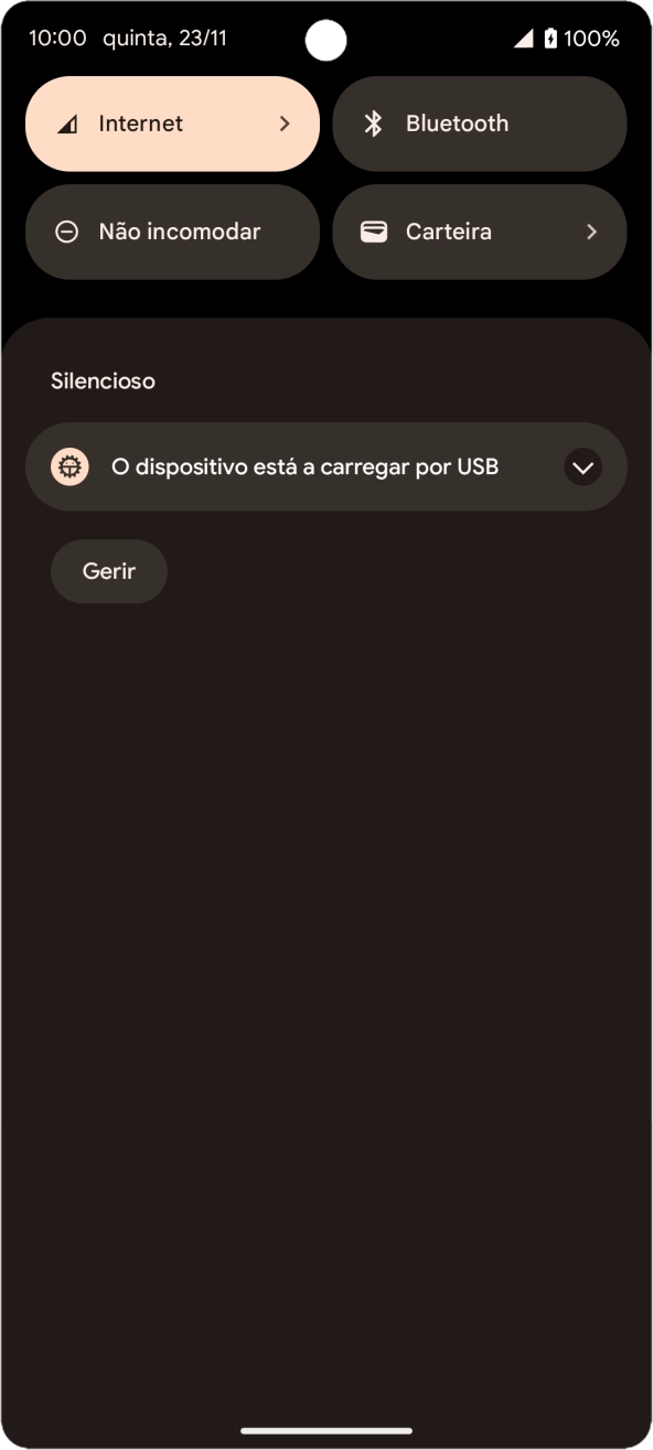 Prima a lista suspensa.