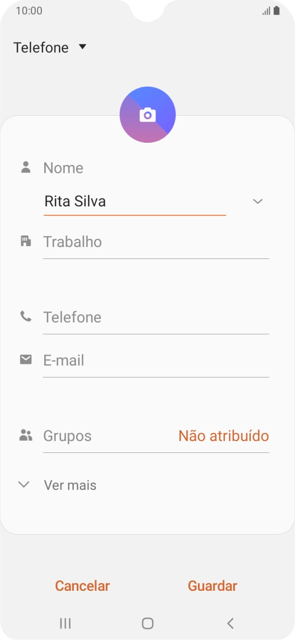 Prima Telefone e introduza o número de telefone pretendido.