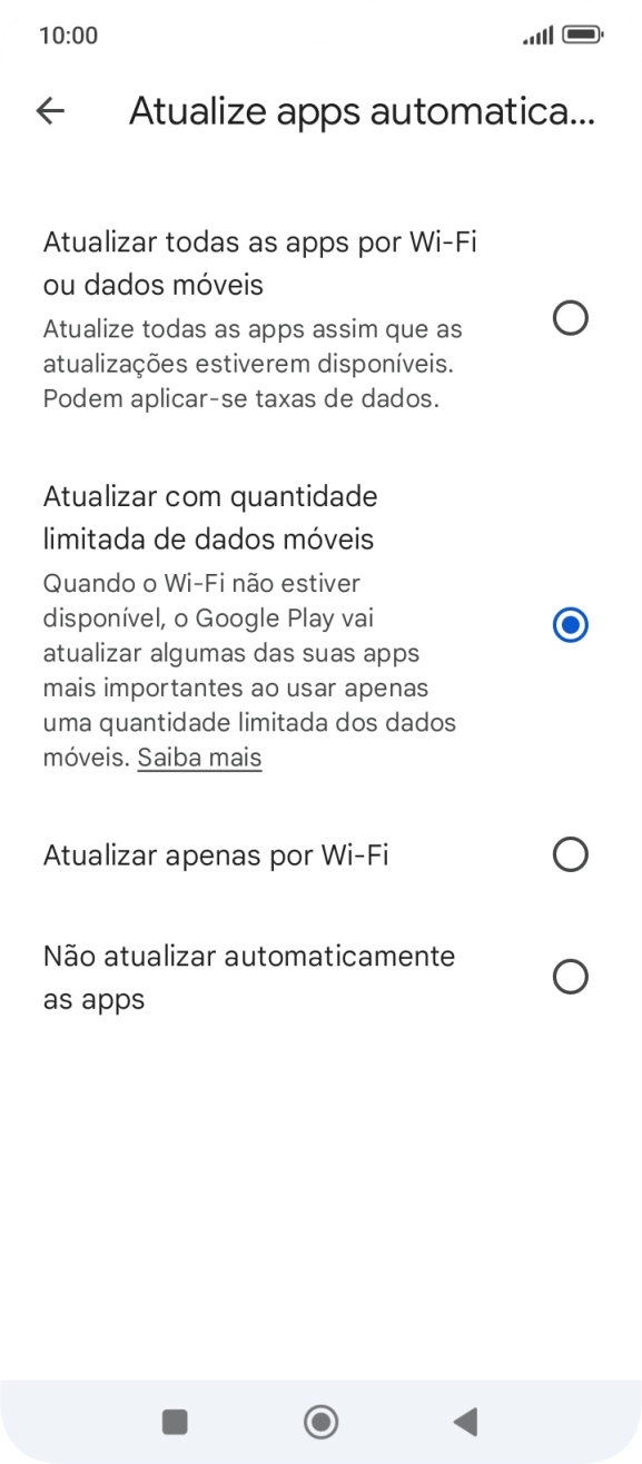 Para ativar a atualização automática de apps via redes móveis, prima Atualizar todas as apps por Wi-Fi ou dados móveis.
