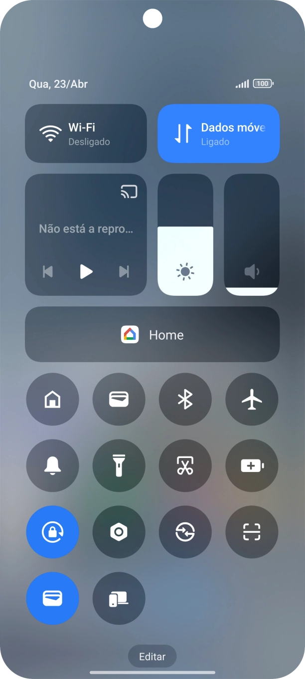 Prima o ícone de modo de poupança de energia  para ativar a função.