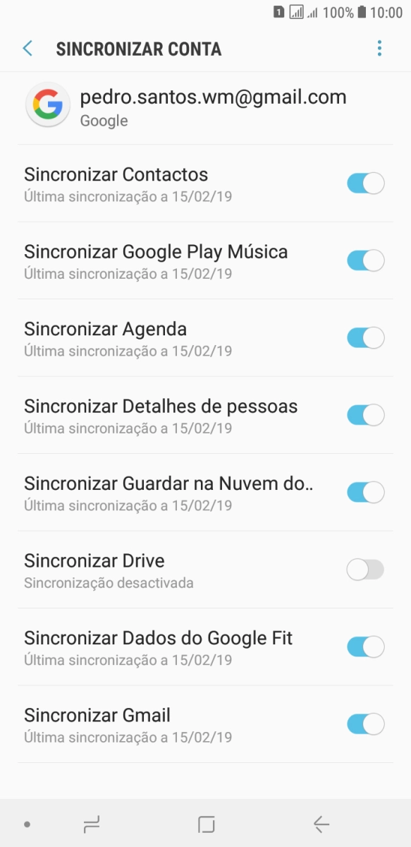 Prima a tecla de início para terminar e voltar ao ecrã inicial.