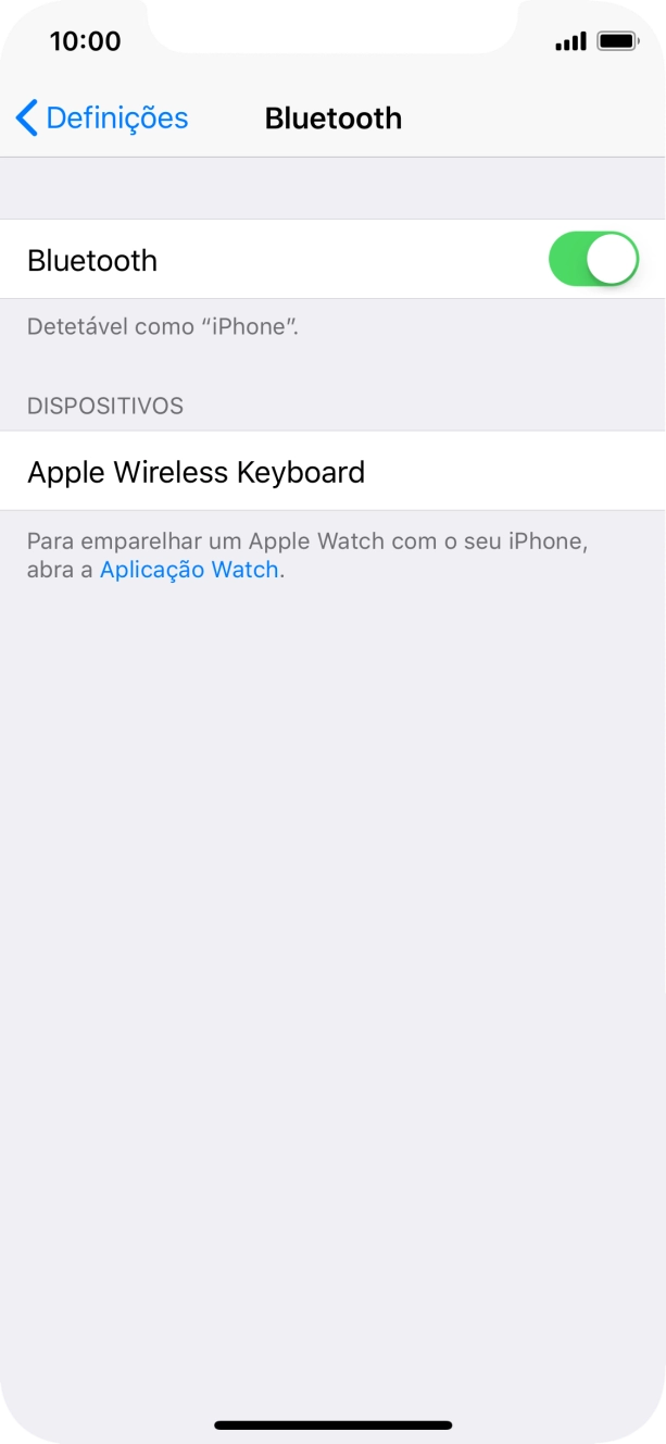 Prima o dispositivo Bluetooth pretendido e siga as indicações no ecrã para emparelhar o dispositivo pretendido com o telefone.