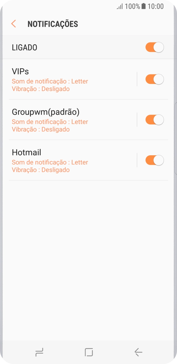 Prima o indicador junto à conta de e-mail pretendida para ativar ou desativar a função.