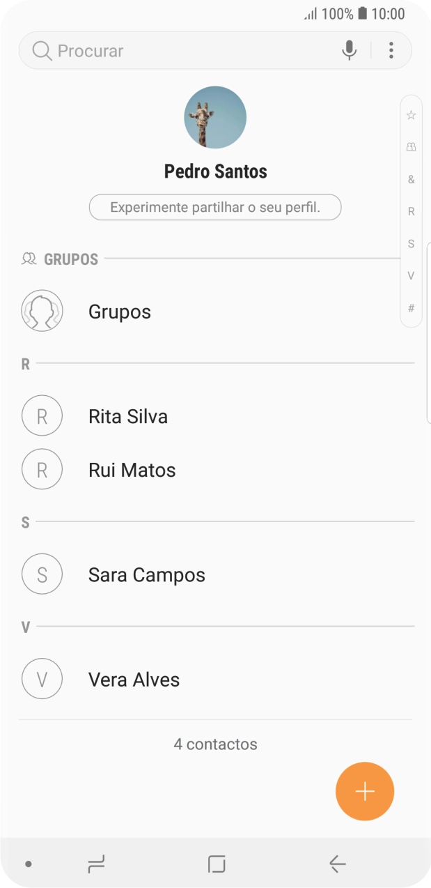 Prima o ícone de novo contacto.