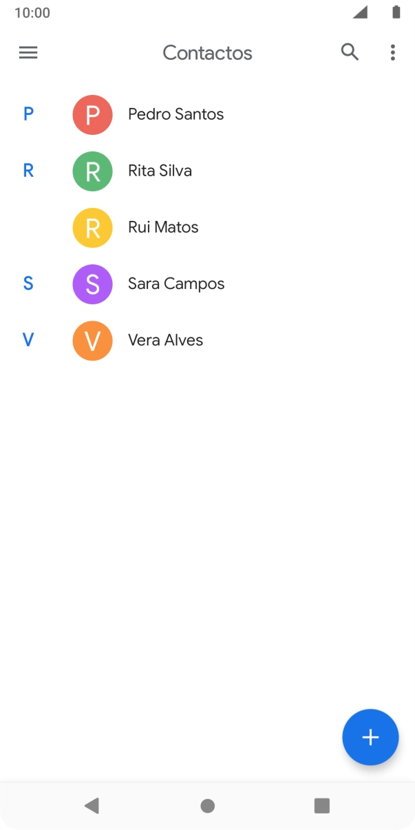 Prima o ícone de novo contacto.
