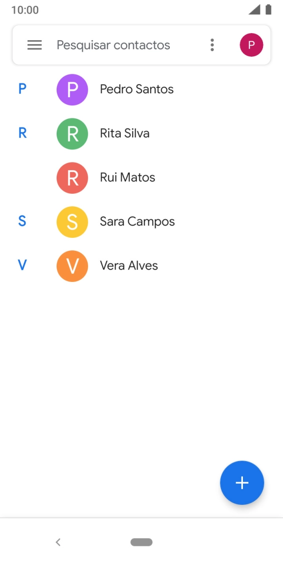 Prima o ícone de novo contacto.