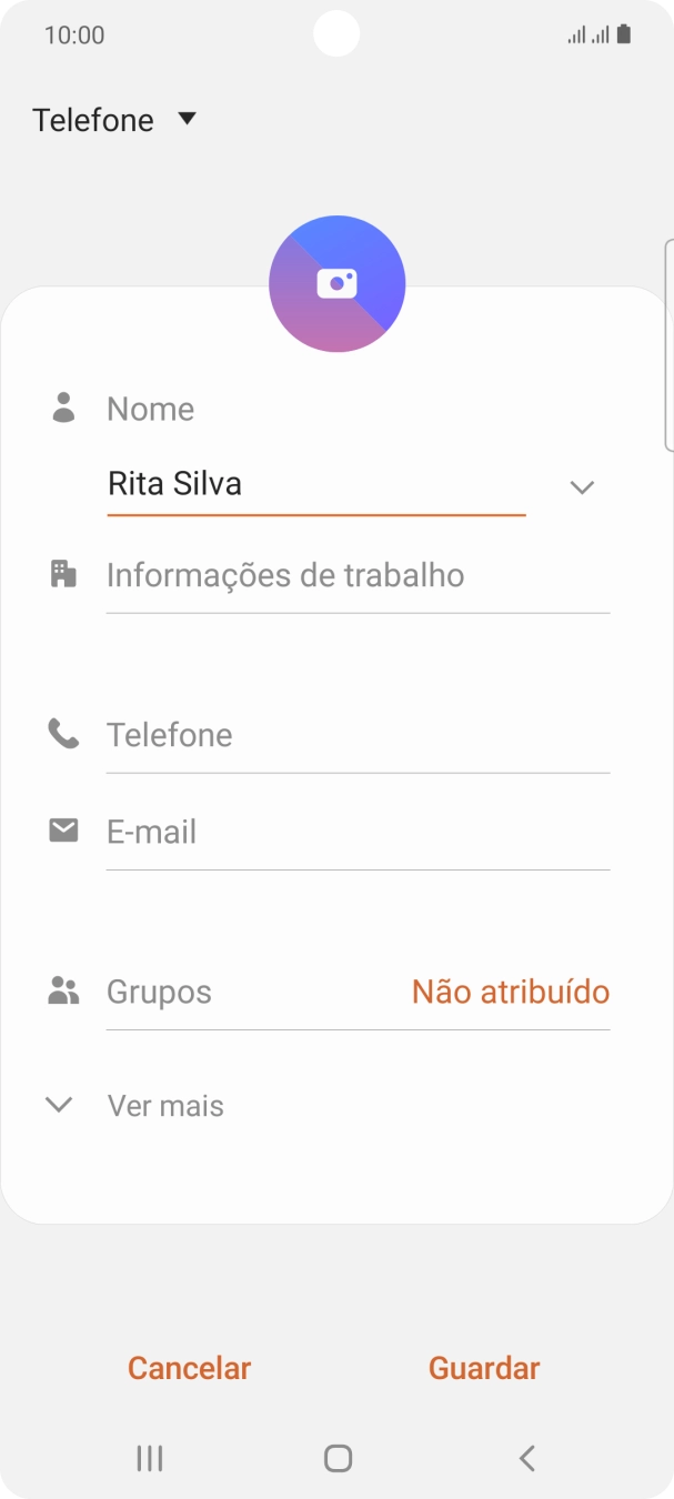 Prima Telefone e introduza o número de telefone pretendido.