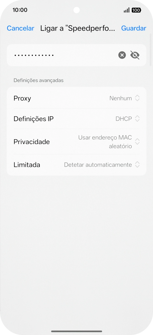 Introduza a password da rede Wi-Fi e prima Guardar.