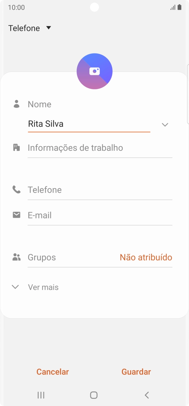 Prima Telefone e introduza o número de telefone pretendido.