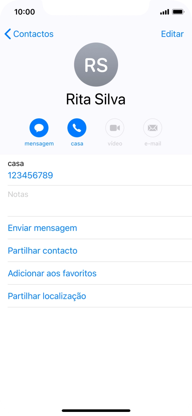 Para voltar ao ecrã inicial, deslize o dedo de baixo para cima a partir da base do ecrã.