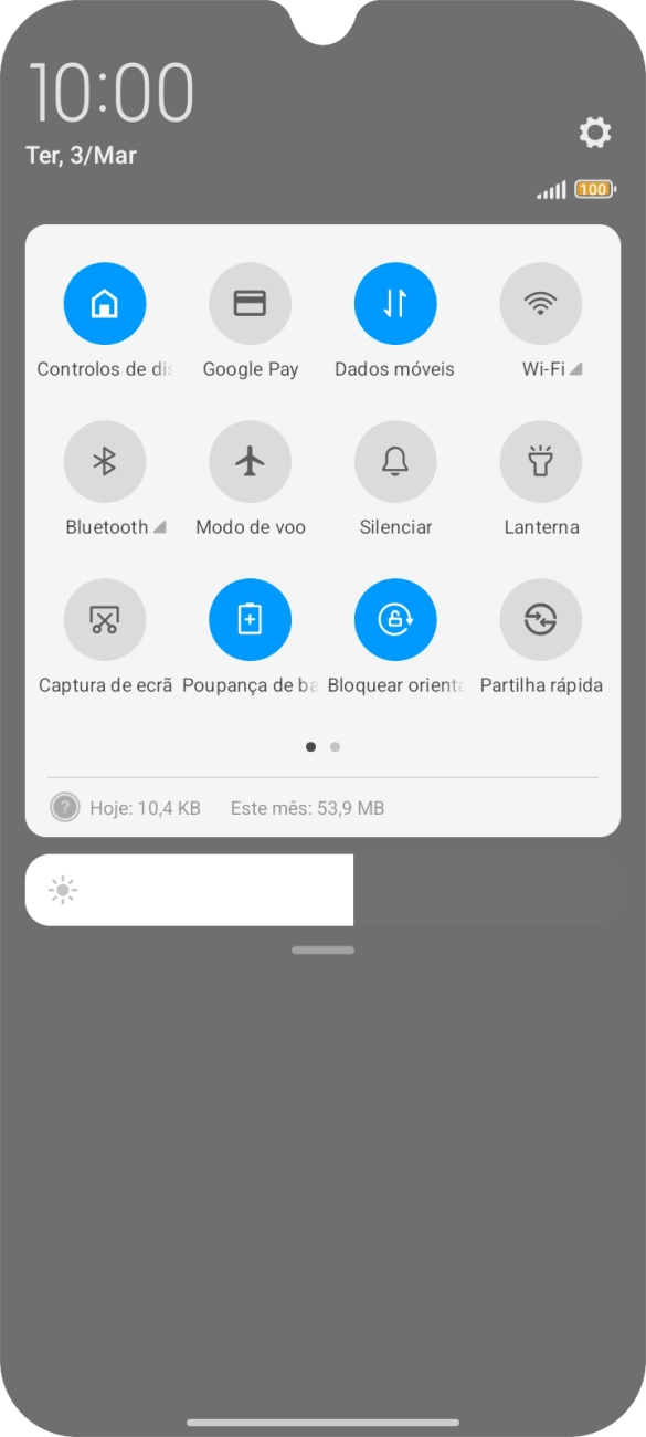 Para voltar ao ecrã inicial, deslize o dedo de baixo para cima a partir da base do ecrã.