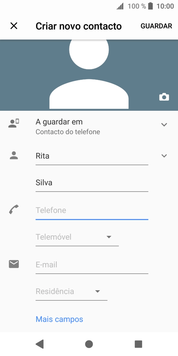 Prima Telefone e introduza o número de telefone.