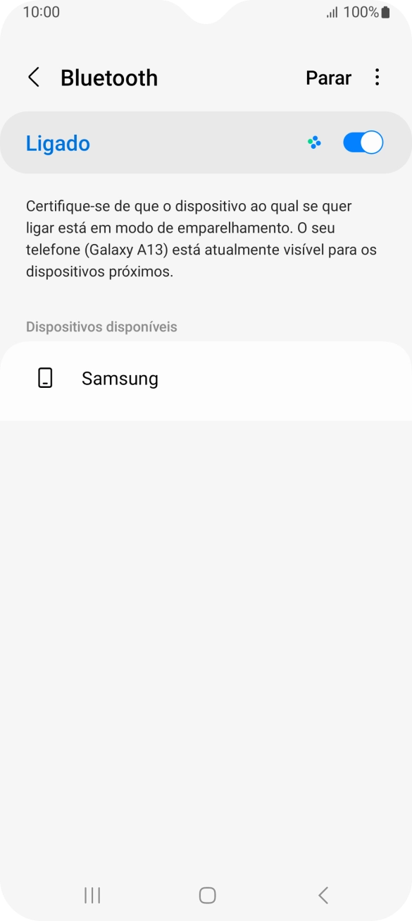 Prima o dispositivo Bluetooth pretendido e siga as indicações no ecrã para emparelhar o dispositivo pretendido com o telefone.
