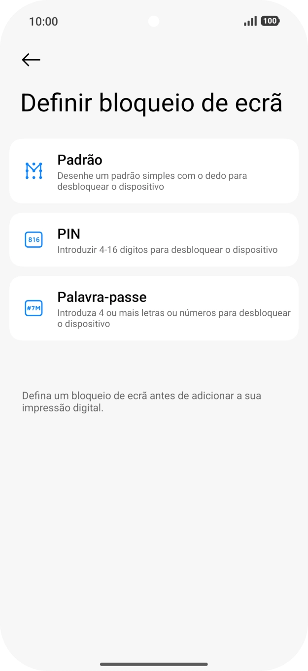 Prima o código de bloqueio do telefone pretendido.